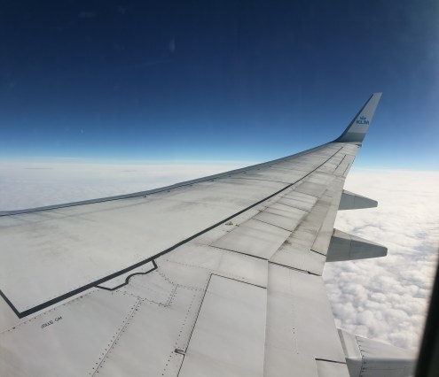 Ik was vreselijk zenuwachtig om 'alleen' te vliegen. Ik ga wel vaker alleen op pad, maar vliegen is toch wel iets anders voor iemand met een lichte vorm van vliegangst zoals ik.. Toch is dit wel goed geweest voor mij denk ik: ik ben veel minder bang om te vliegen! :)